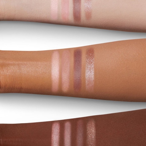 Charlotte Tilbury Pillow Talk Luxury Palette Eye Shadows - Picture 3 of 7